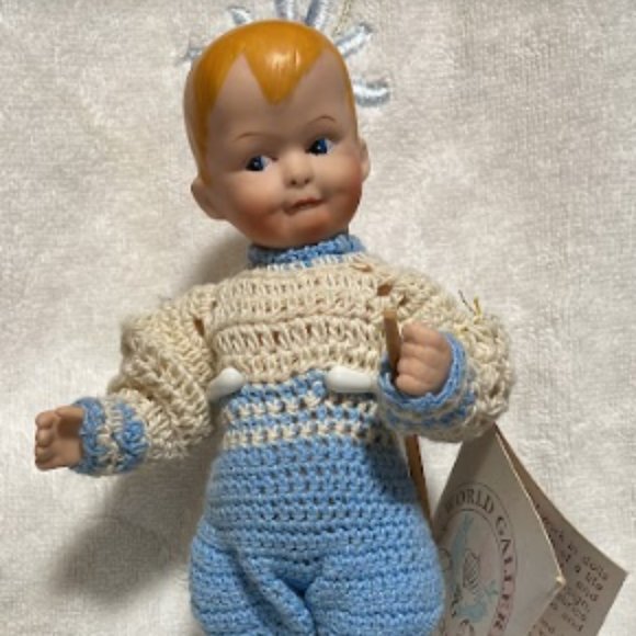 Porcelain Buster Doll Patricia Loveless Porcelain Valuable Home Décor Display - Picture 15 of 15